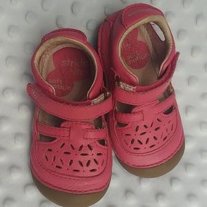 Like new Stride Rite pink shoes